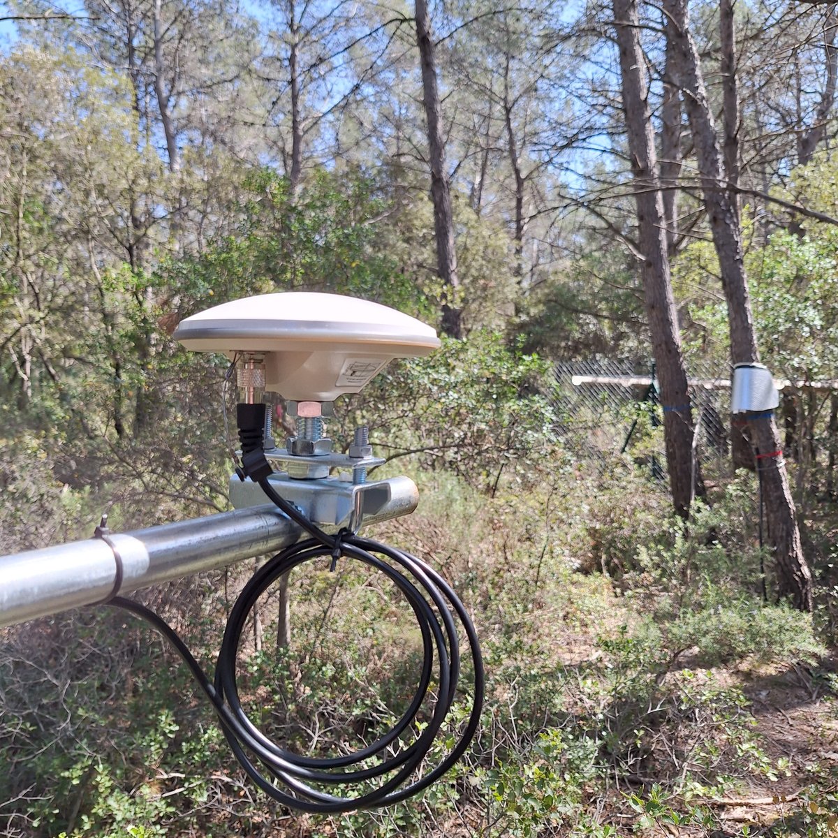 Font-Blanche (FR) - Ground antenna