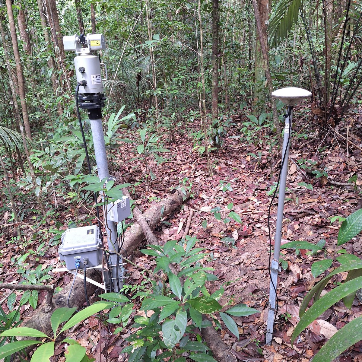 Guyaflux (GF) - Ground antenna